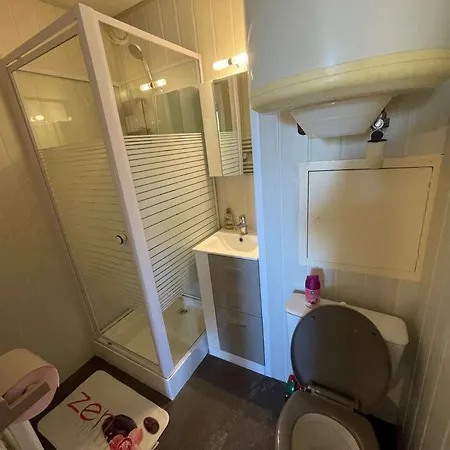 Apartment Climatise Avec 1 A Deux Pas De La Des Sablettes *