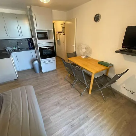 Apartment Climatise Avec 1 A Deux Pas De La Des Sablettes *